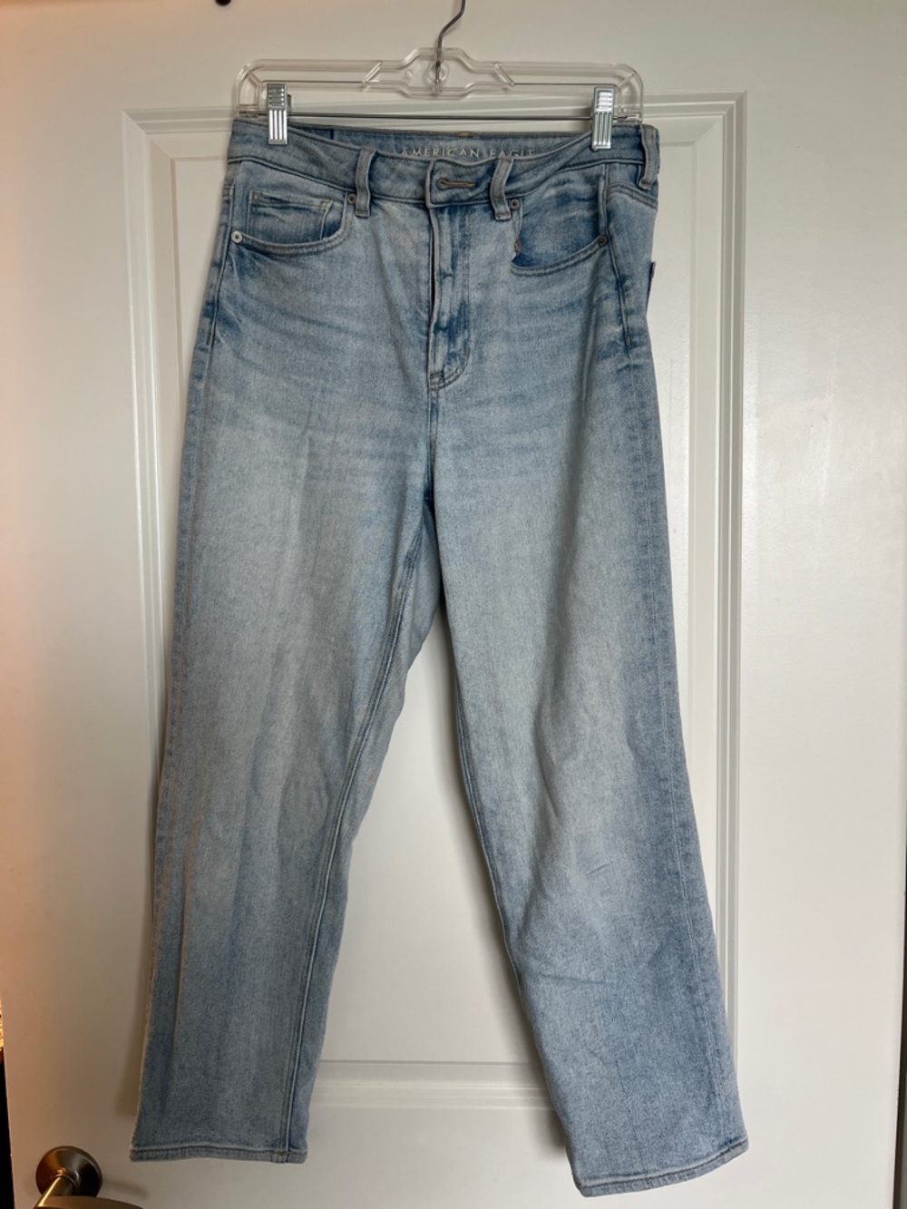 American Eagle Light Wash Straight Jeans